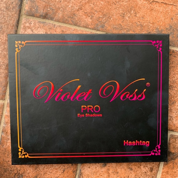 Violet Voss - Hashtag Eyeshadow Palette - Picture 4 of 5